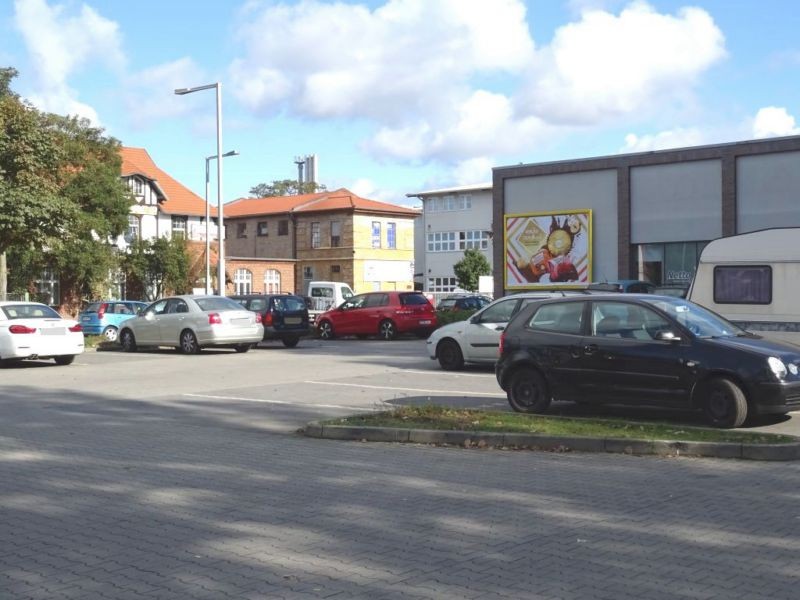 Rauchstr.  23 quer/Netto