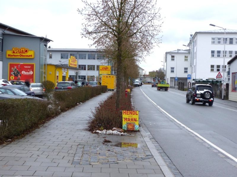 Stadtfeldstr.  16 Si. Str. quer/Netto