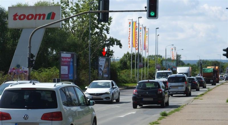 Am Roten Berg/toom Baumarkt/Einf. mi.