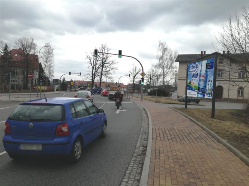 Bahnhofsplatz   6 li.