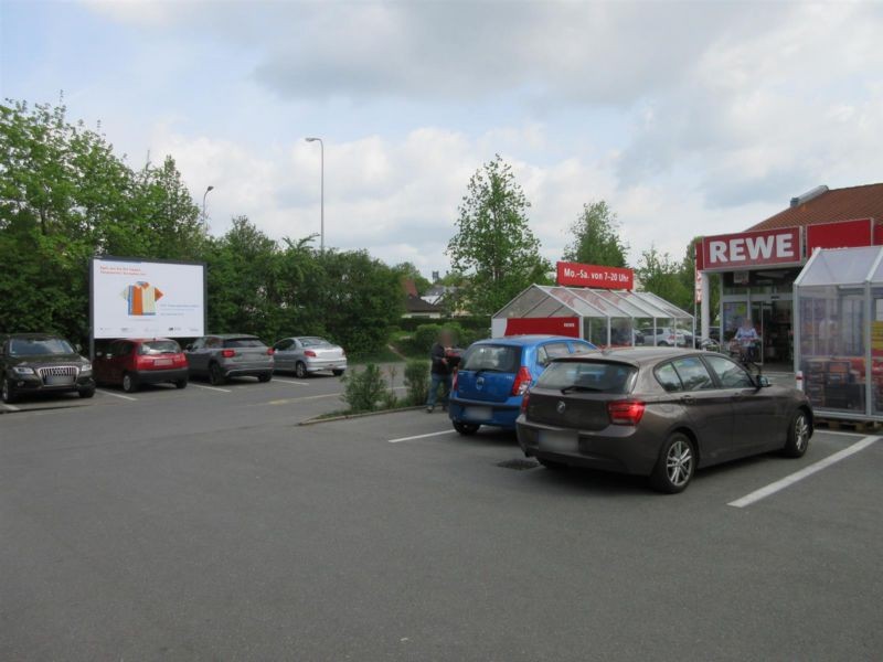 Würzburger Str.  17/REWE PP geg. Markteing.