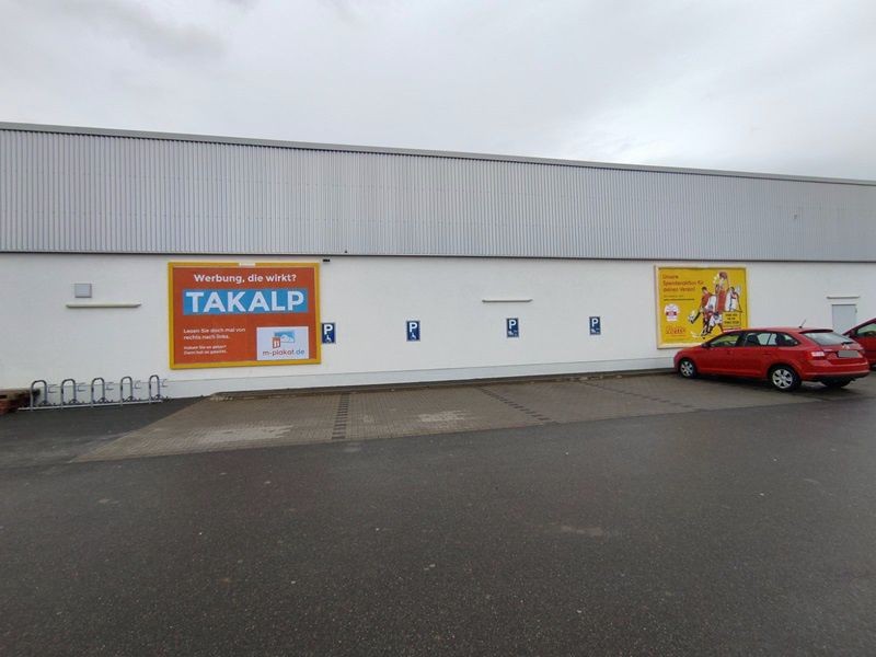 Bahnhofstr.  60/Eing. Netto
