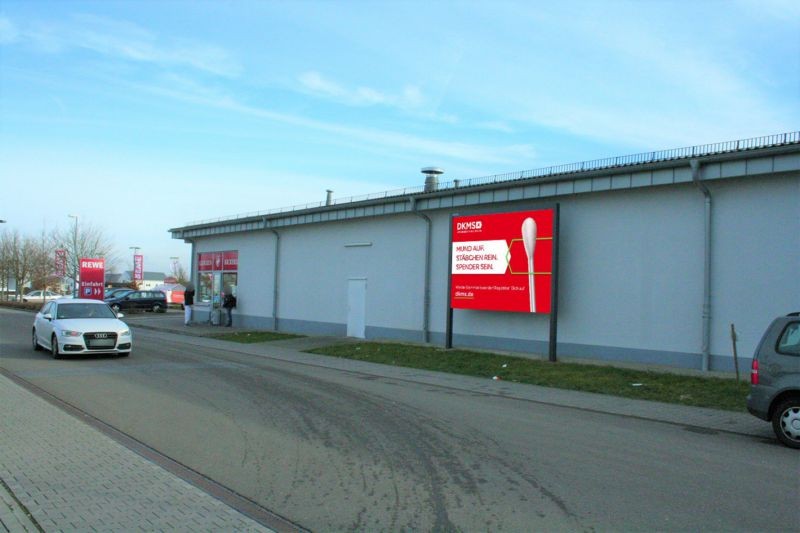 Jägerpfad 2 (REWE STO 3)