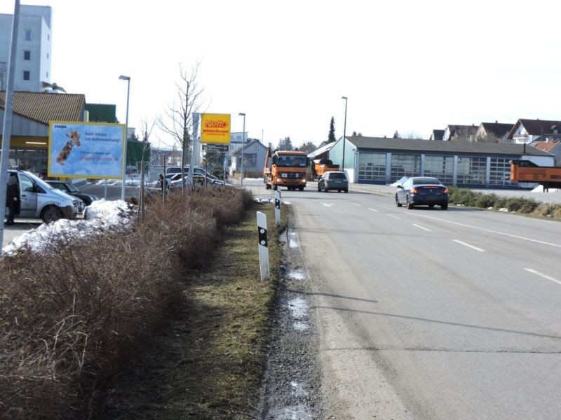 Mainburger Str.  28/Einf. Edeka Si. Str. quer li.