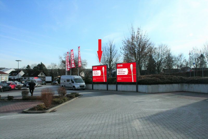Bovoloner Allee   1 (REWE PP STO 3/4)/li.