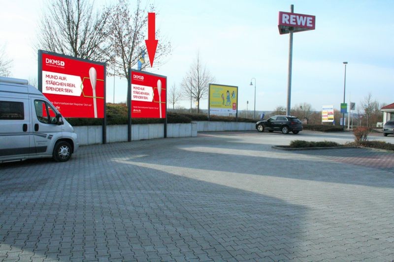 Bovoloner Allee   1 (REWE PP STO 3/4)/re.