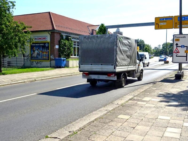 Dr.-Wilhelm-Külz-Str.  12 quer sew./Netto