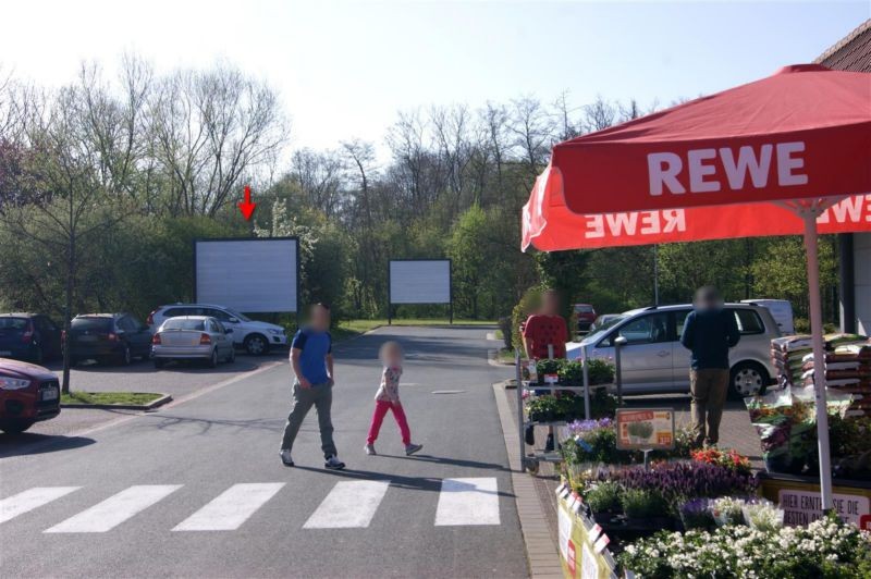 Jenaer Str.   3/REWE PP geg. Eing. li.