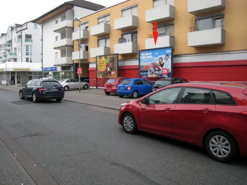 Beethovenstr.   7/REWE/li. vor Eing. re.