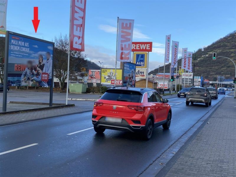 Schultheiss-Kollei-Str.  19/REWE/Zuf. mi./Si. Str.