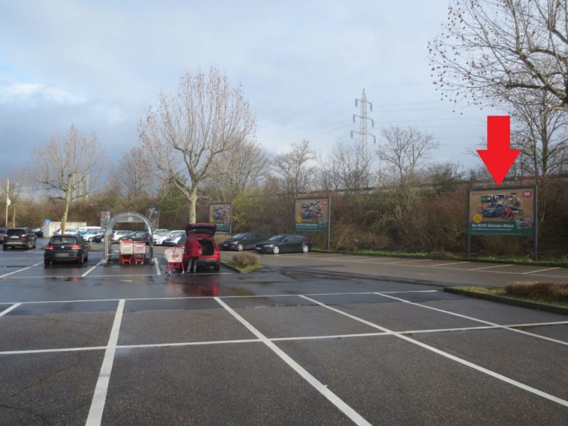 Königsberger Str.   4/REWE PP/Sto. 3/ 5.v.li.