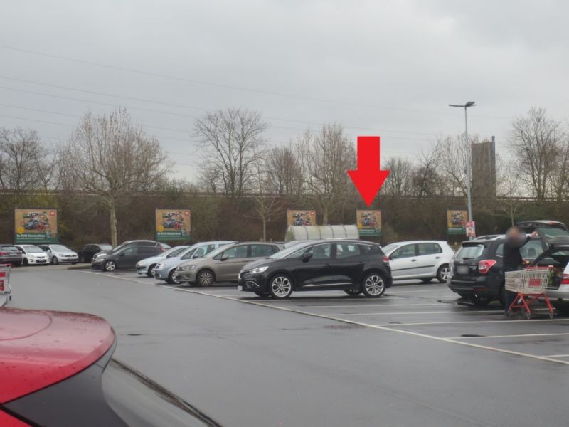 Königsberger Str.   4/REWE PP/Sto. 4/ 6.v.li.