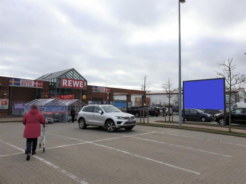 Landkirchener Weg   2/REWE geg. Eing. OS