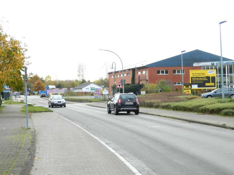 Am Busbf.  10-12/Netto geg. Holsteinhalle