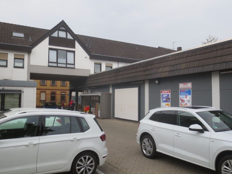Gulisastr.  15/REWE Zufahrt PP/Sto. 3