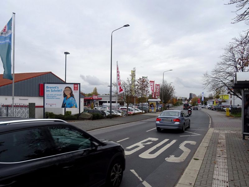 Zimmersmühlenweg/REWE/re. neb Anlieferung