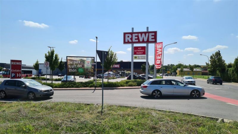 Großostheimer Str.  45/Zuf. REWE/li. Zuf./Si. Str.