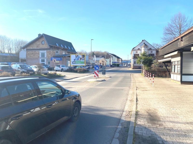 Hauptstr.  27/Netto quer/We.li.
