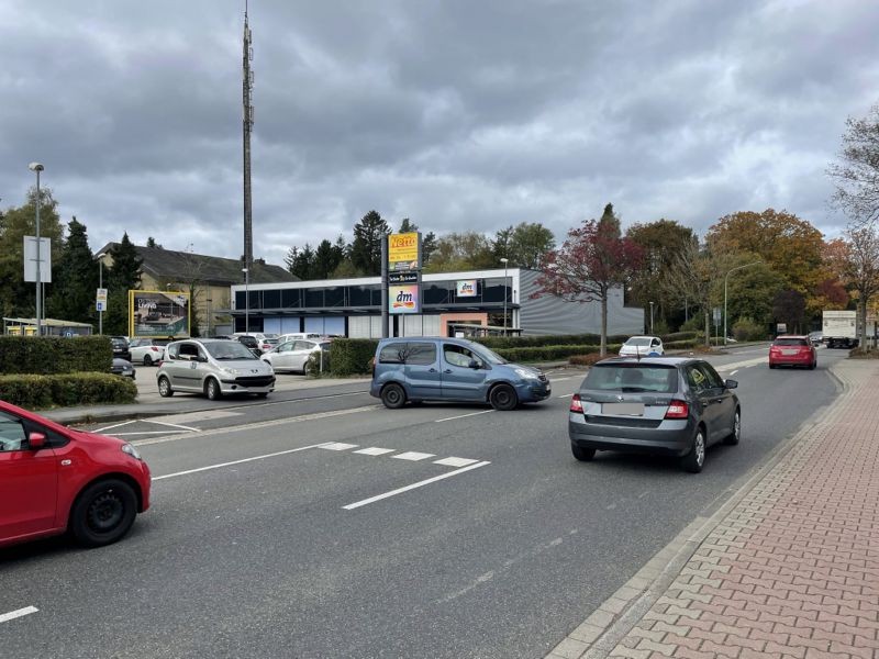 Bundesstr.  30 Si. Str./Netto