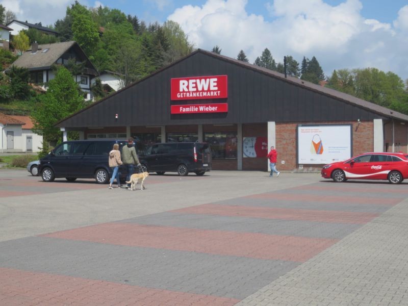 Bahnhofstr.  39a/REWE PP/Sto. 1