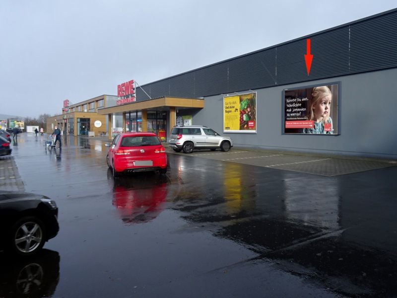 Schlüchterner Str.  26/REWE PP/Getränkemarkt