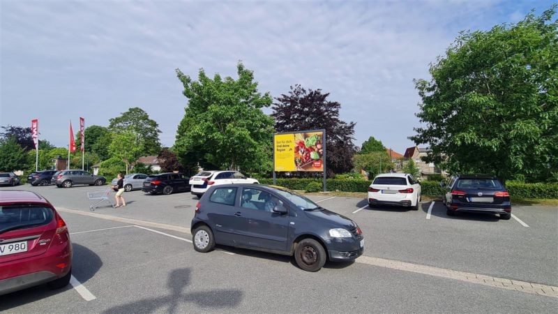 Bahnhofstr.   4/REWE PP/Sto. 2/Si. Markt