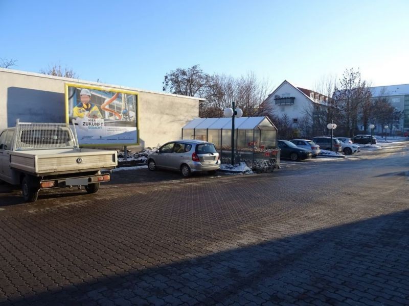 Kösener Str.  36-40 geg. Eing. Netto