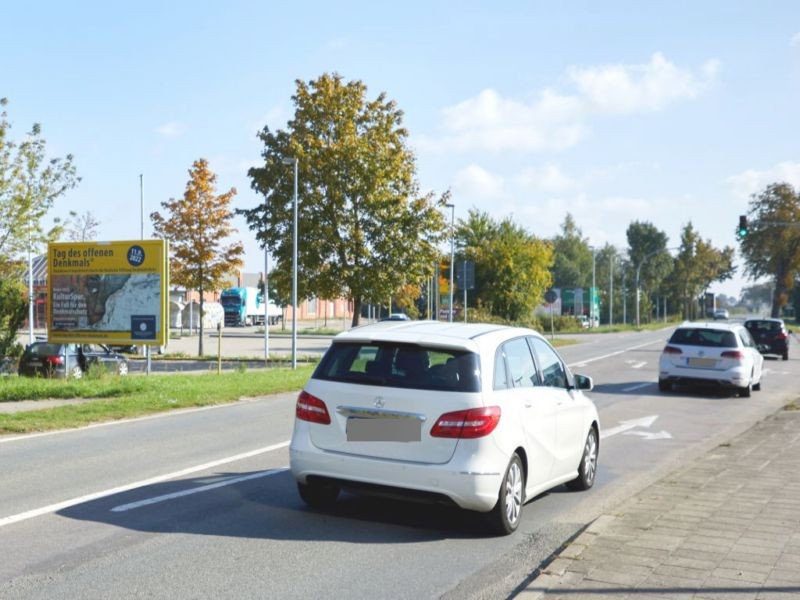 Jarmener Chaussee   5c quer/Netto We.li.