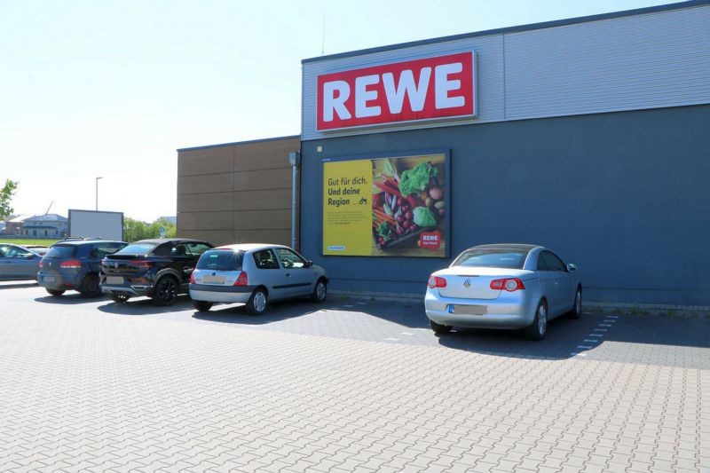 Hauptstr.  85/REWE PP/3. Sto.