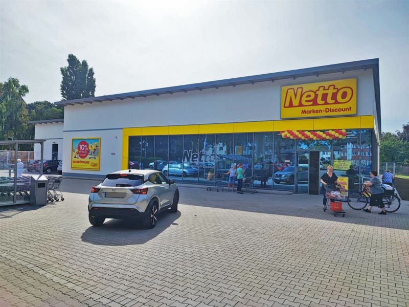 Kaiser-Friedrich-Str. 216 li. neb. Eing. Netto