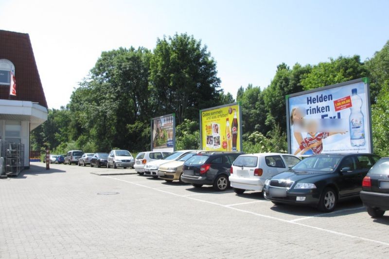 Schäferwiese  15/Rewe Center PP/Eing. re.