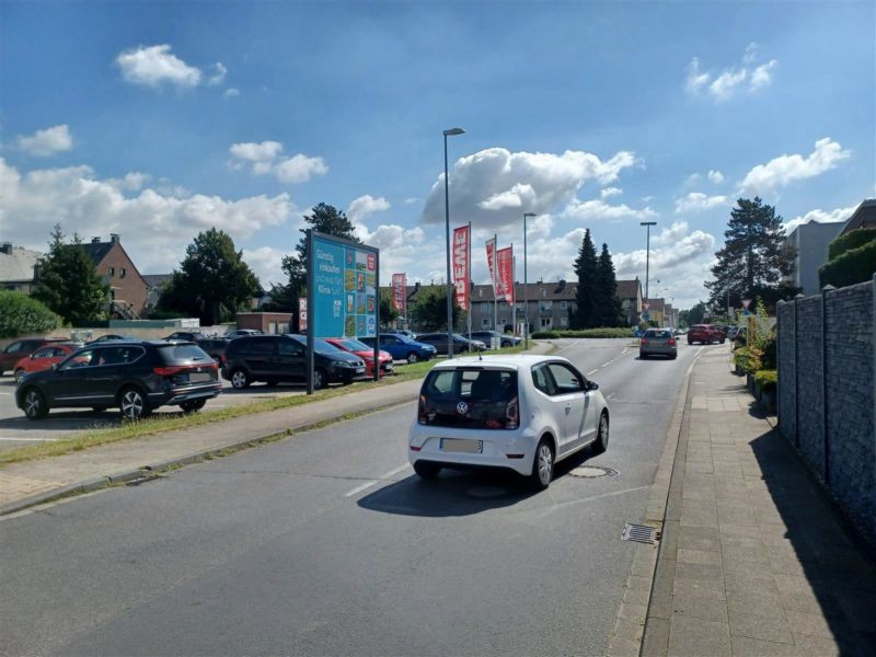Neumühle/Paul-R.-Str.  19/REWE PP/Sto. 1/Si. Str.