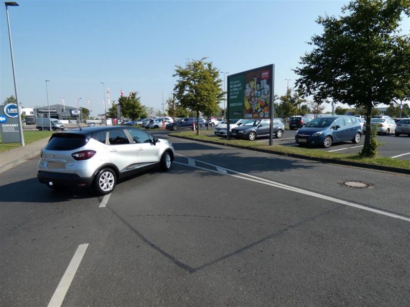 Narzissenweg  25/REWE PP/Sto. 2/Si. Str.