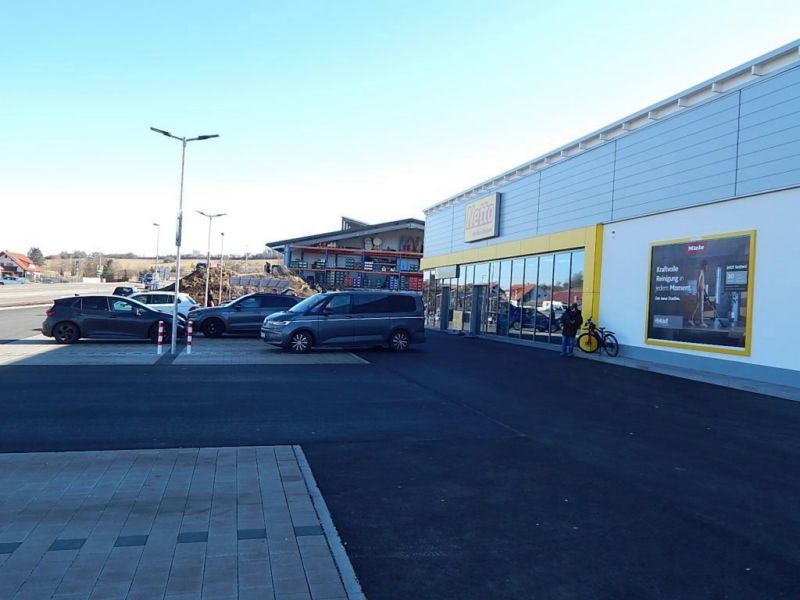 Bisinger Str.  14 re. neb. Eing. Netto