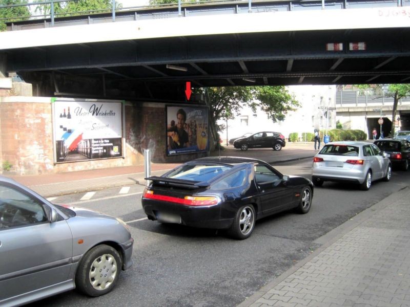 Oppenheimer Landstr./Tiroler Str.
