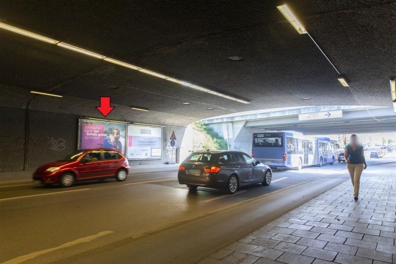 Offenbachstr. Ufg., saw., 3.Sto.