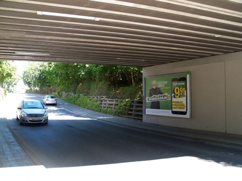 Streiflacher Str./DB-Brücke li.