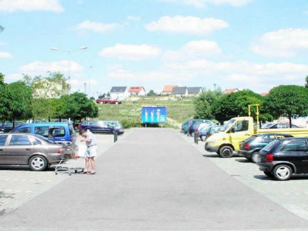 Niederauer Str. 43  / Einf. Kaufland re.