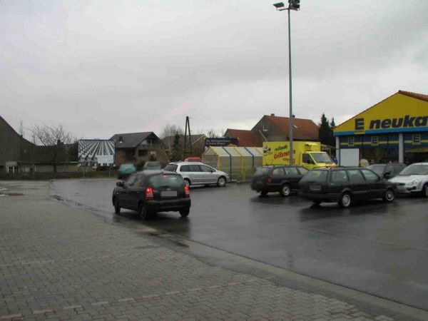 Bünder Str. 102 Nh. Eing. li.