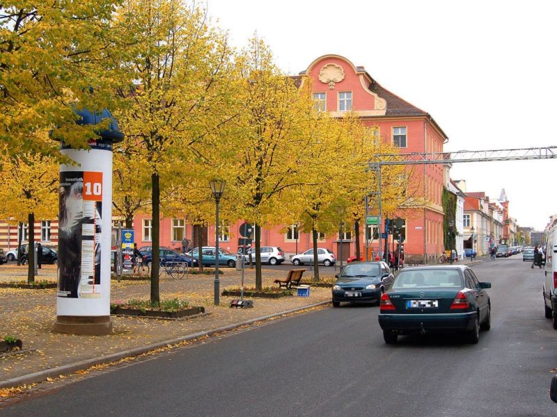 Gutenbergstraße 82 ggü./ Bassinplatz