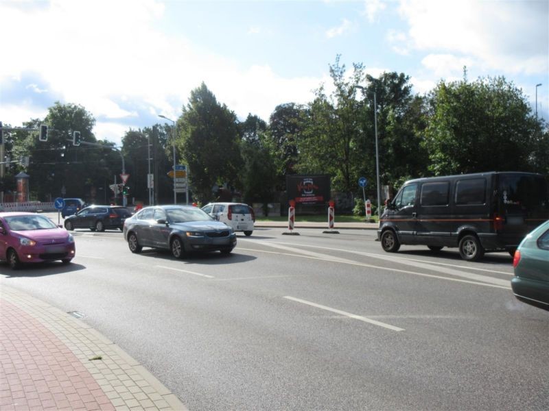 Bürgermeister-Bade-Platz/Wismarsche Str.