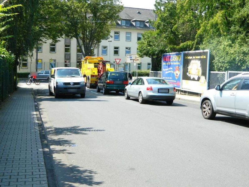 August-Schanz-Str. 56/Homburger Landstr.