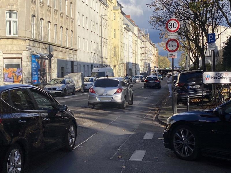 Bergisch-Gladbacher-Str.  115/Zehntstr.