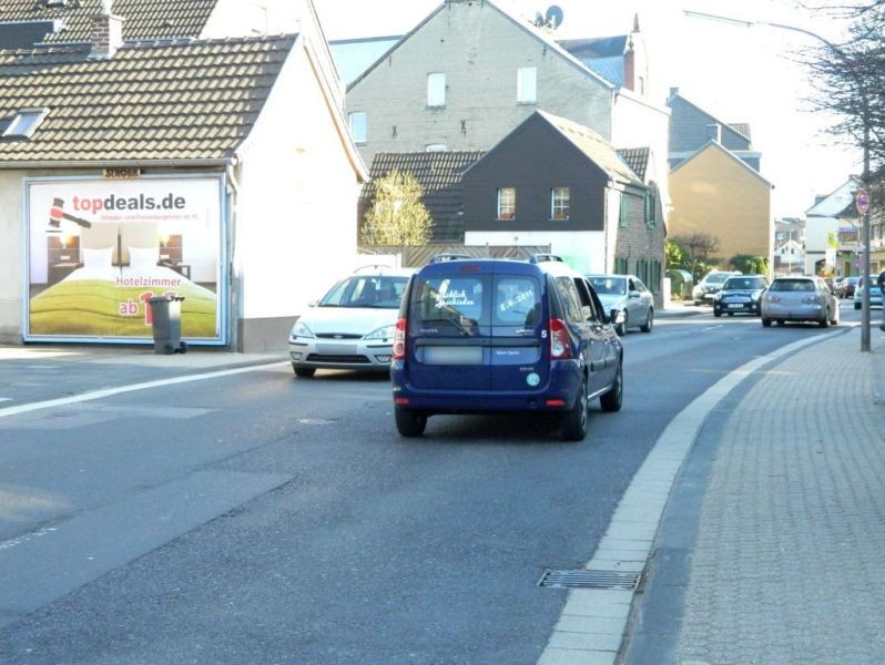 Frankfurter Str. 228 li. quer B8