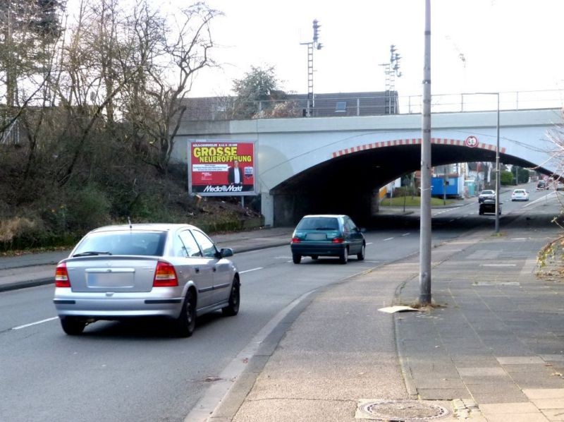 Vogelsanger Str./Wilhelm-Mauser-Str. li. saw.