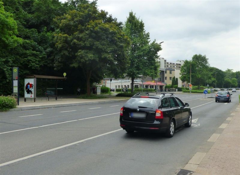 Sudetenstr. geg. Sportzentrum/HST De Bütt/li.