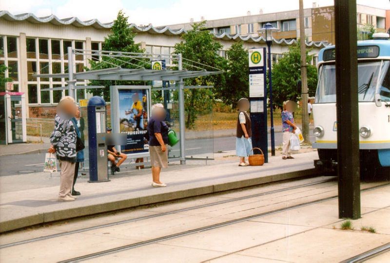 Dreescher Markt Ri.City li/Bahn-/FGU/Sicht Bahn