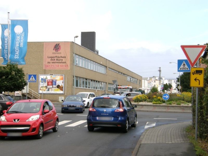 Ludwig-Erhard-Str./Oberurseler Str.