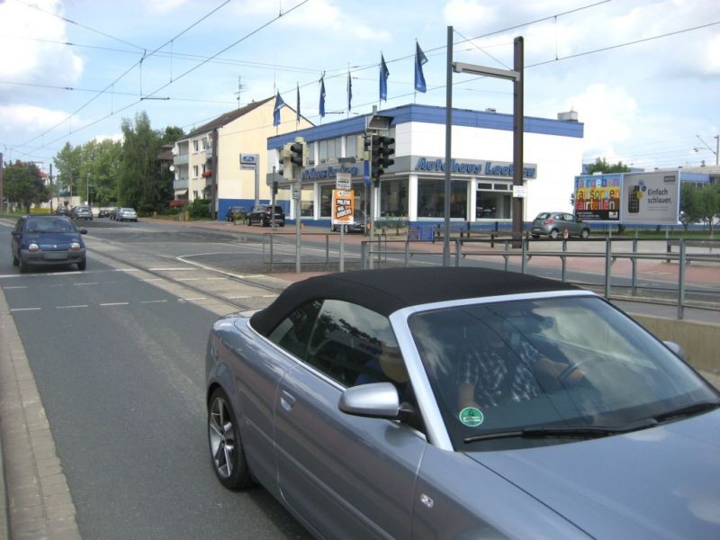 Hildesheimer Str. 123 neb. Autohaus