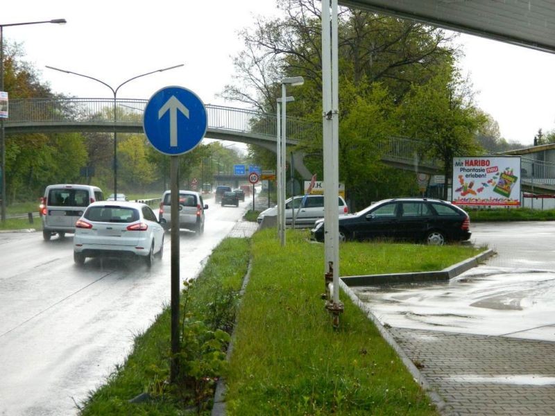 Mülheimer Zubringer neb. Tankstelle quer